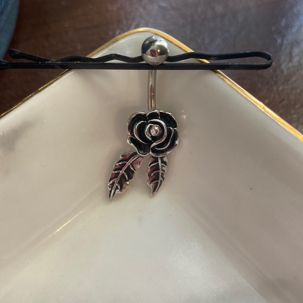 Rose belly button ring